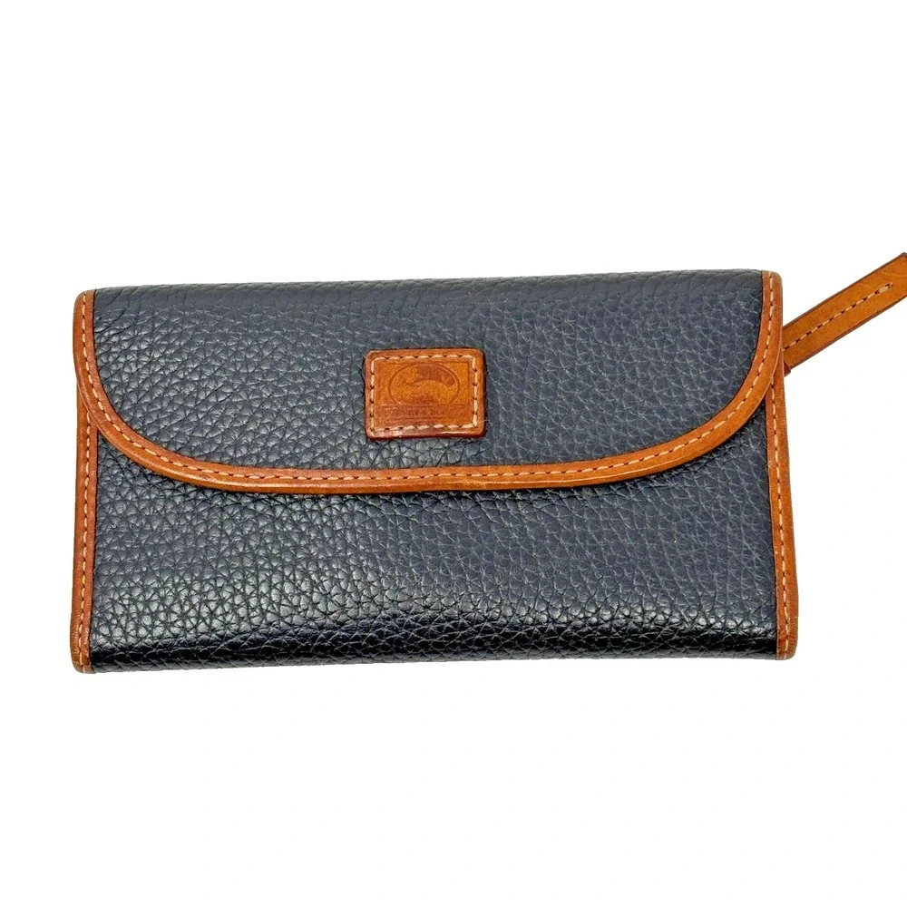 Dooney & Bourke Wallet Black Pebble Grain Continental Clutch Tri-Fold
